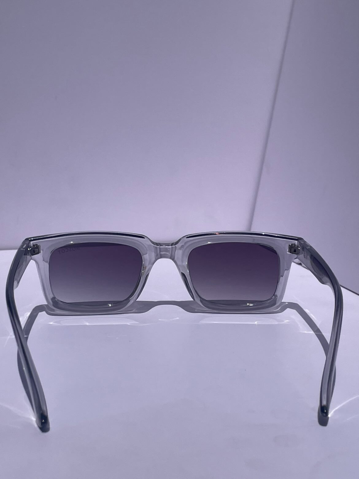 MOSCOT boite simple