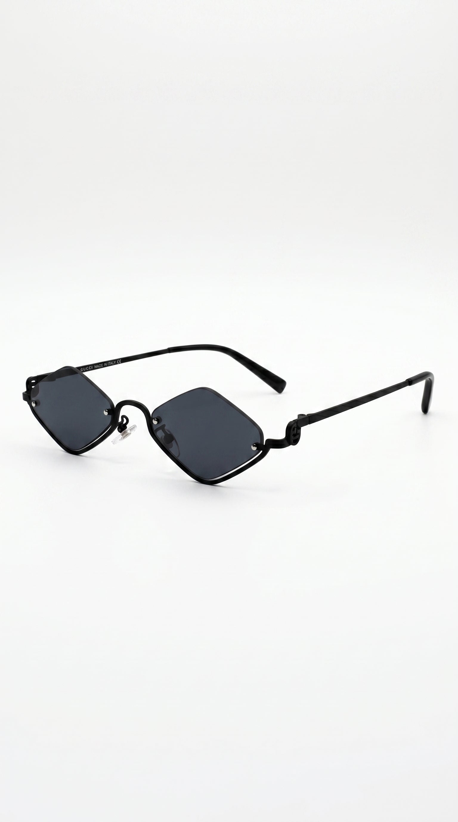 GUCCI noir avec boite simple